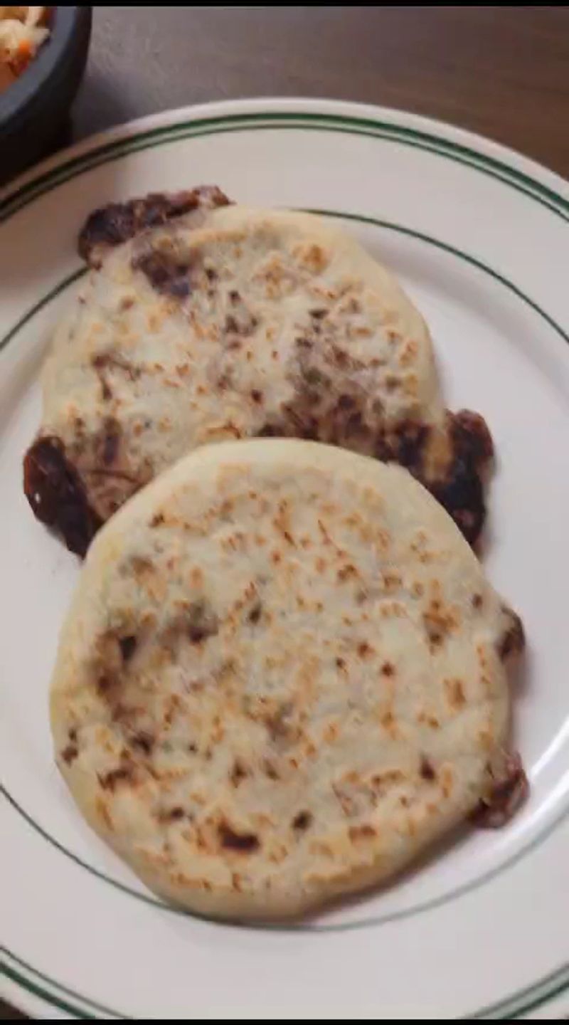 Pupuseria La Bendicion – Cleveland