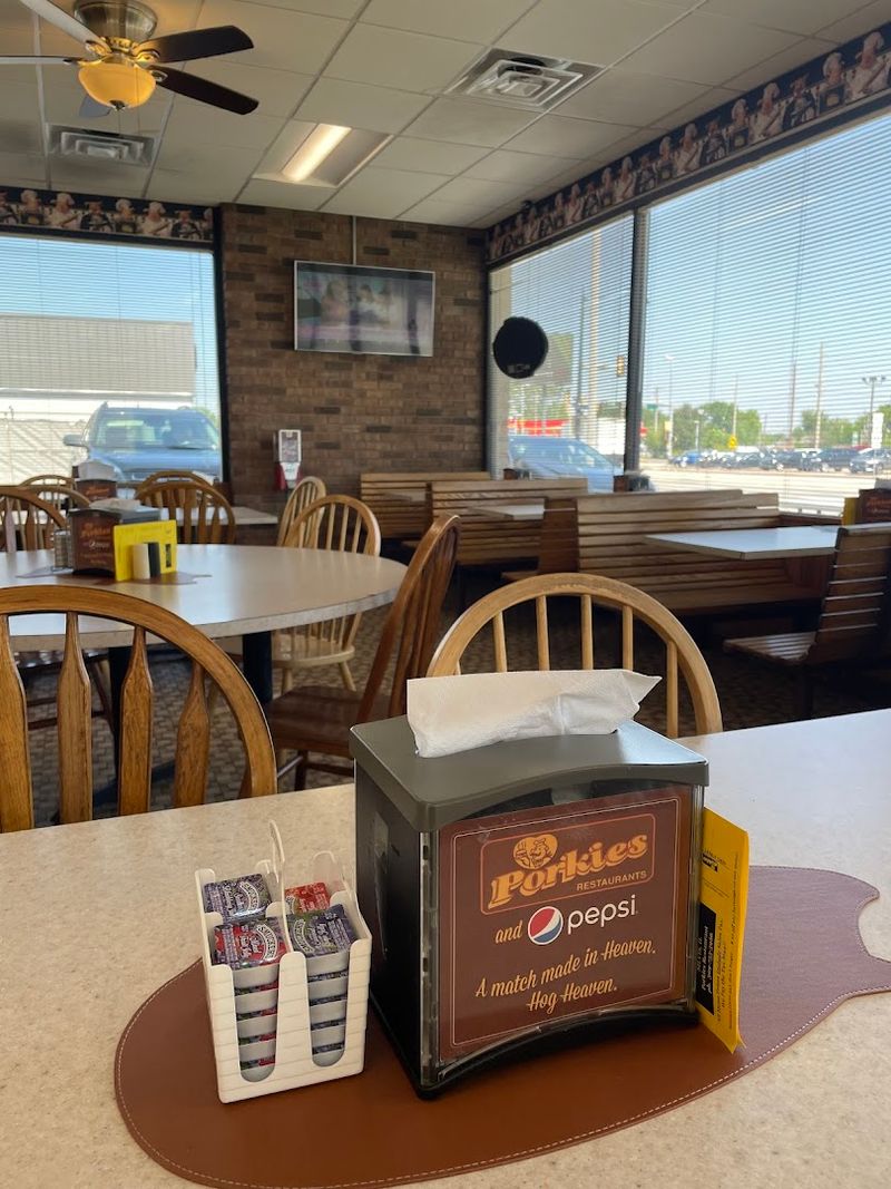 Porkies, Silvis/Quad Cities