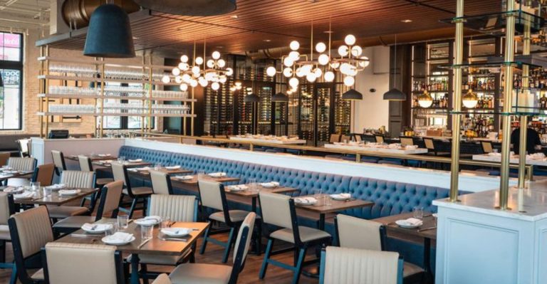 12 Italian Restaurants In Florida That Book Up Weeks In Advance