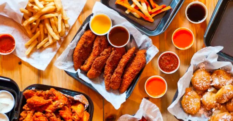 12 Louisiana Buffets That Locals Say Fry Up Chicken That Rivals Any Southern Kitchen