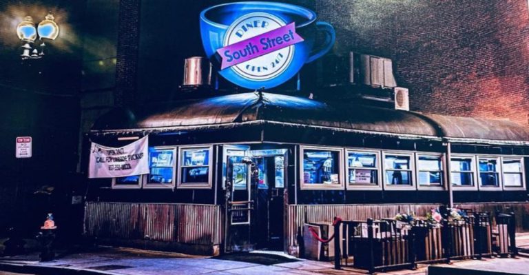 12 Massachusetts Comfort Food Diners That Taste Just Like Tradition