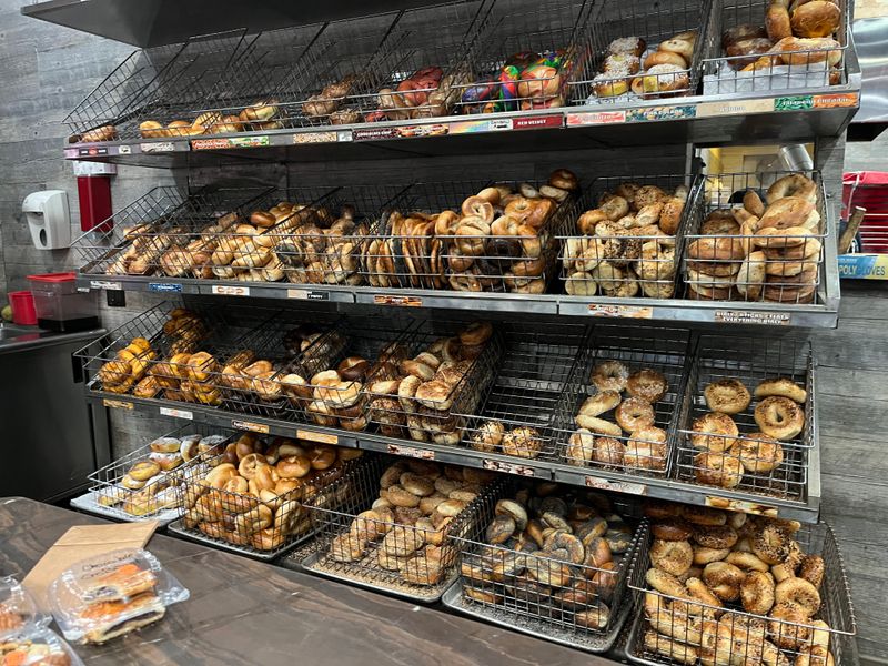 Utopia Bagels – Whitestone