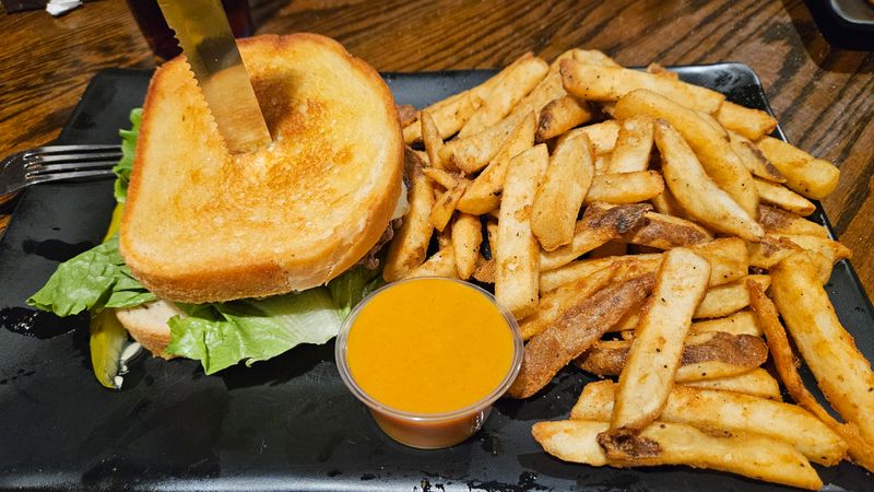 Denny’s Beer Barrel Pub, Clearfield