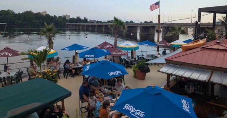 12 Pennsylvania Dining Destinations With Gorgeous Views For A Memorable February