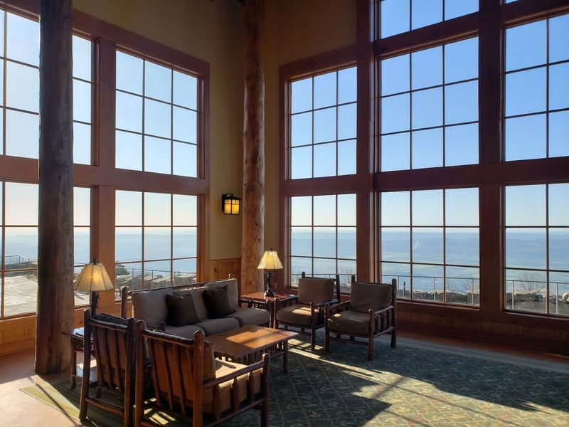 The Lodge At Mount Magazine