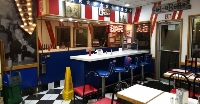 12 Retro Michigan Eateries That Haven’t Changed Since The ’70s