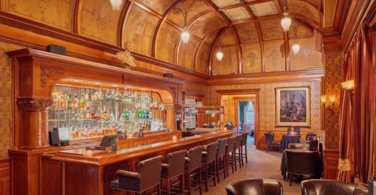 Some of Michigan's most romantic restaurants