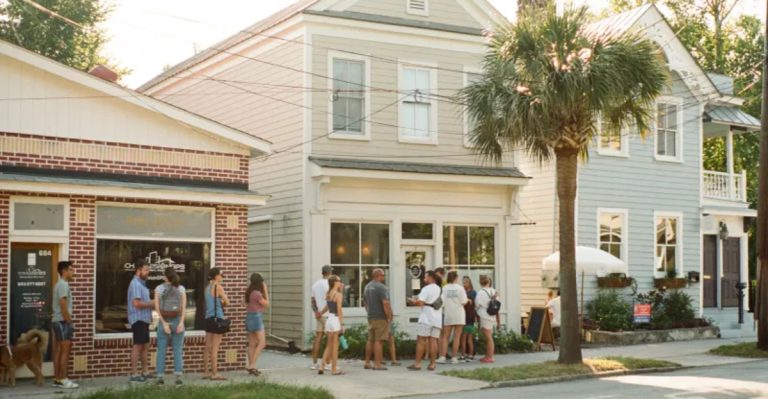 12 South Carolina Restaurants That Locals Swear Sell Out Night After Night