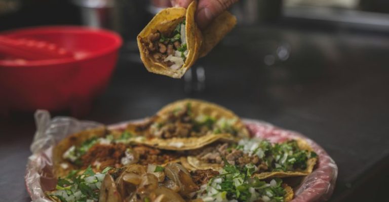 12 Texas Gas-Station Snacks You Only Understand Once You Eat Them In The Car