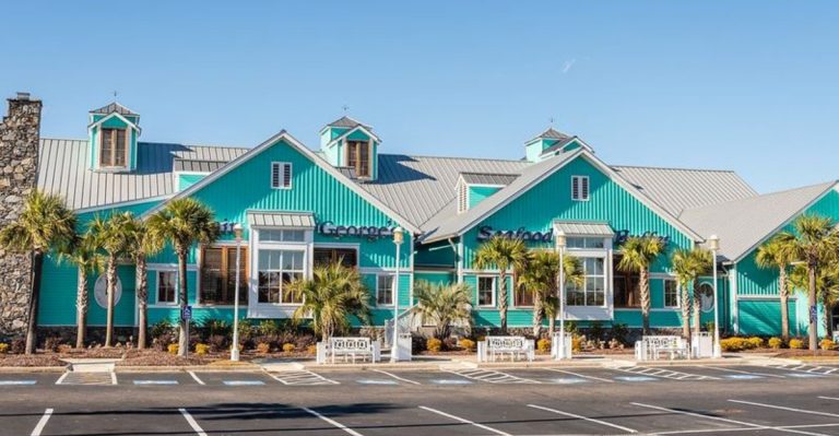 12 Virginia Buffets That Locals Say Dish Out Fried Chicken Better Than Anywhere Else