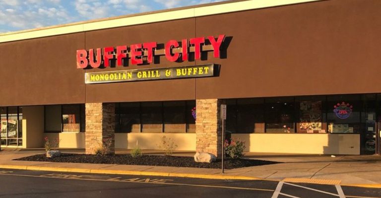 12 Virginia Buffets That Locals Say Still Serve Like It’s The ’80s