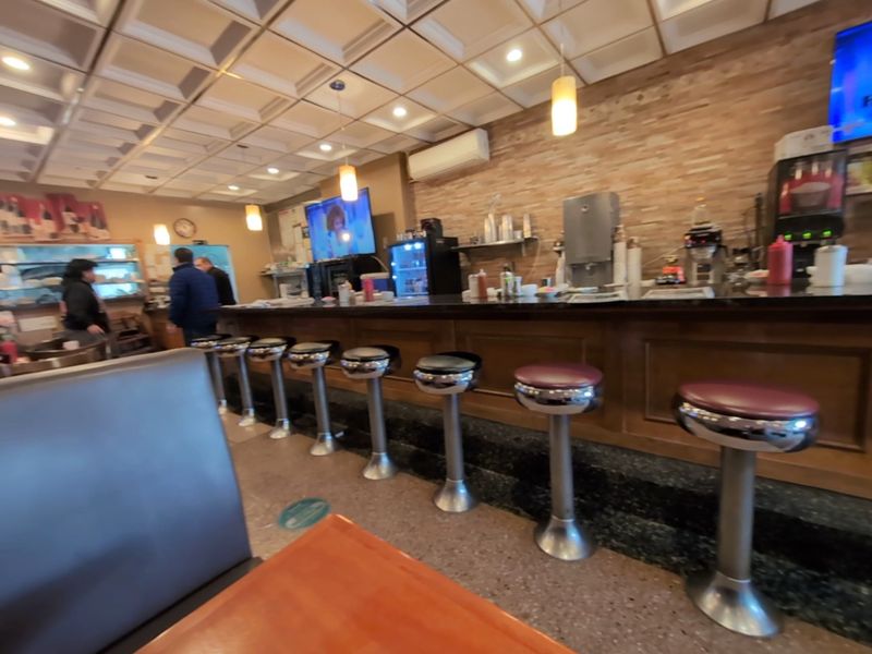 Gus's World Famous Fried Chicken