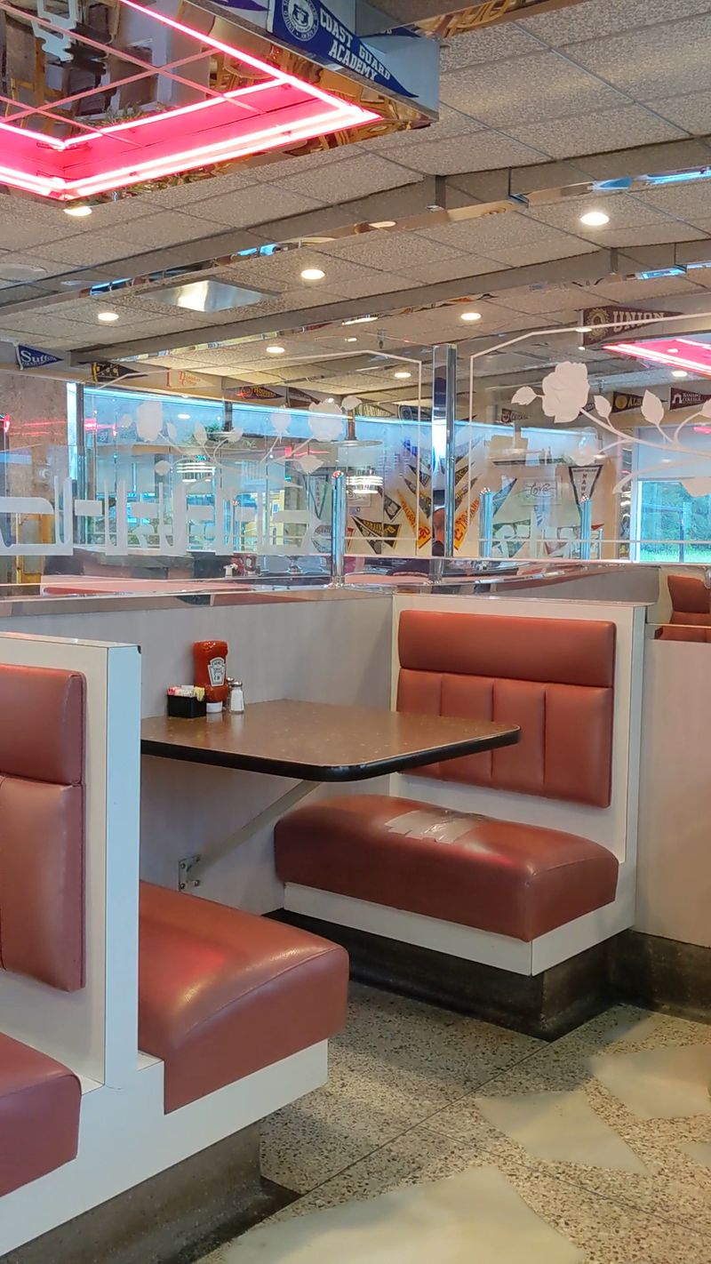 13. Roscoe Diner, Roscoe