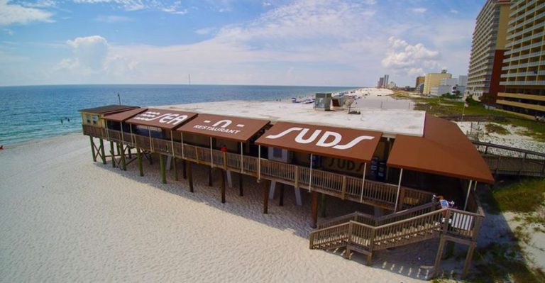 13 Alabama Seafood Shacks Worth Every Step Off The Beaten Path