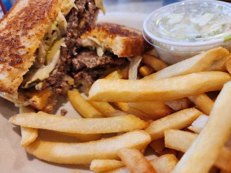 Olly Burger, Mr. Fables