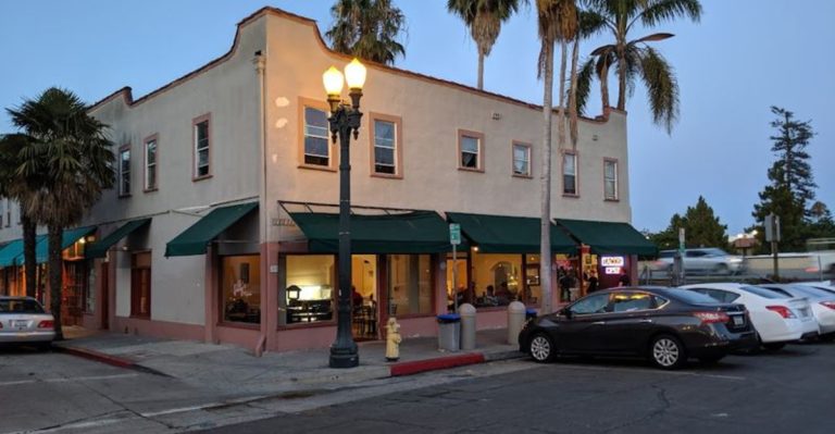 13 California Taco Joints Locals Don’t Want Tourists To Find