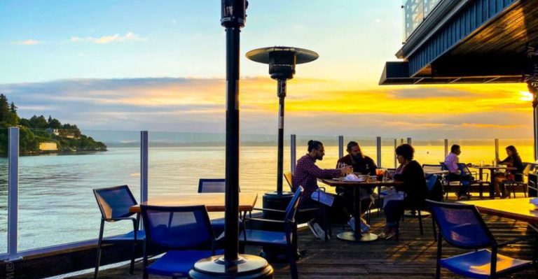 13 Coastal Washington Seafood Shacks With Views As Legendary As The Seafood