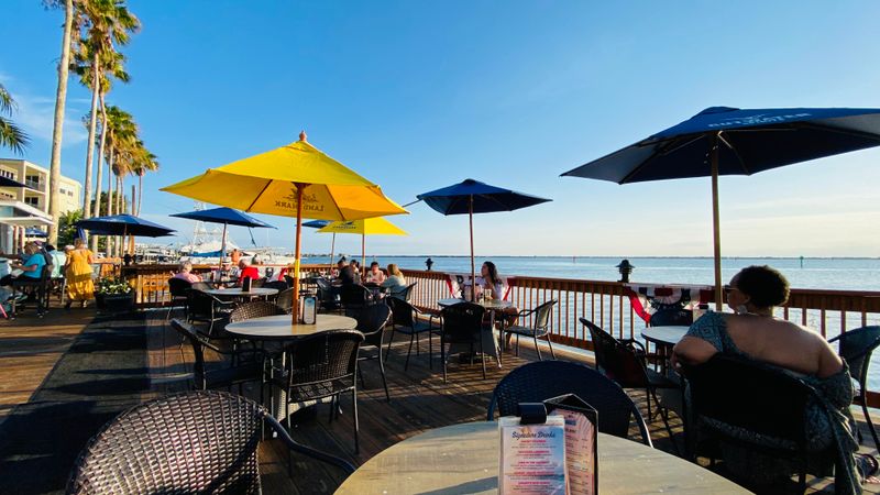 Sunset Café Waterfront Bar & Grill – Cocoa Beach