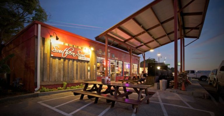 13 Georgia Dining Spots Locals Love Visiting Again And Again