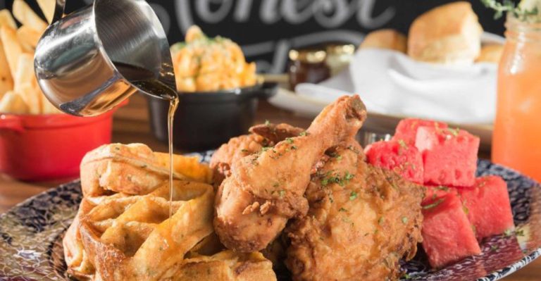 13 Hidden Fried Chicken Joints In Florida That Locals Swear Are Worth The Drive