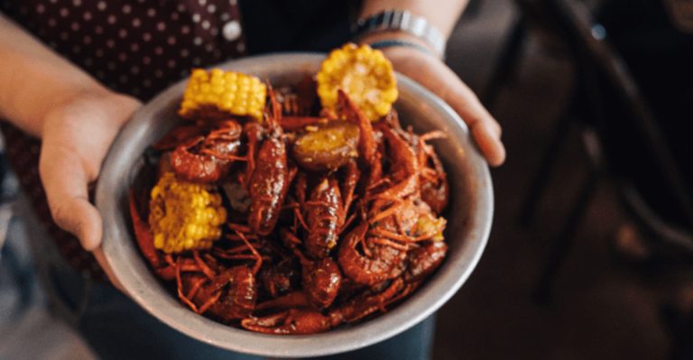 13 Louisiana Bayou Restaurants Serving Delicious Crawfish With A Side Of Calm
