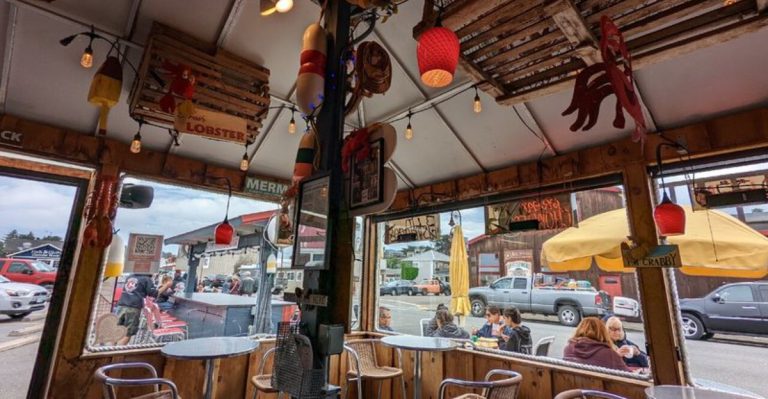 13 Oregon Seafood Shacks That Always Have A Line Out The Door