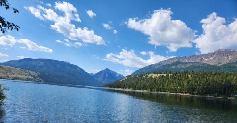 13 Oregon Weekend Getaways Locals Swear More Tourists Should Know About