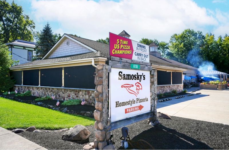 Samosky's Homestyle Pizzeria — Valley City, 6738 Center Rd