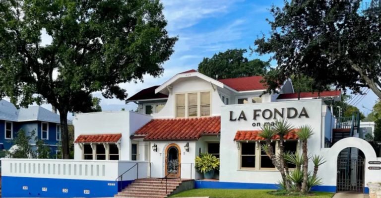 13 Texas Mexican Restaurants That Locals Say Are Unforgettable