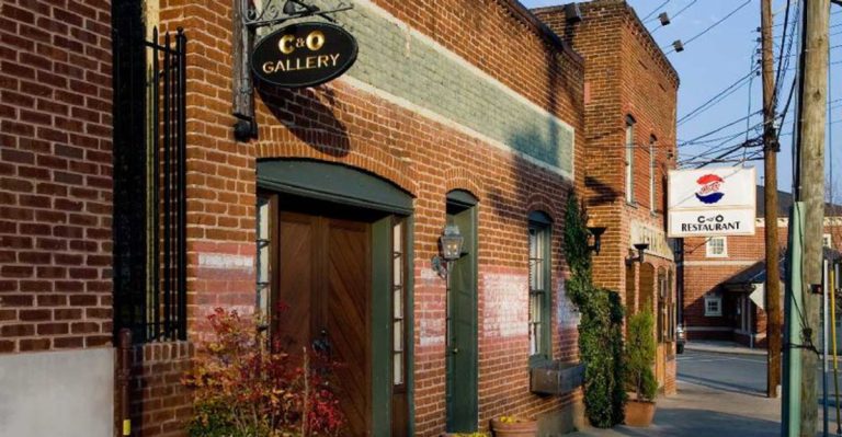 13 Underrated Virginia Restaurants That Locals Can’t Stop Recommending