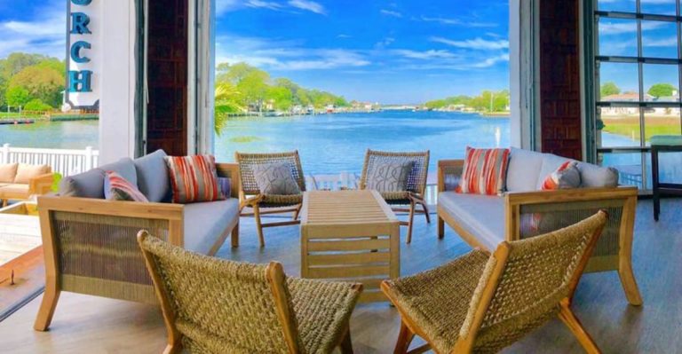 13 Virginia Restaurants So Popular, People Wait Hours Just To Get A Table