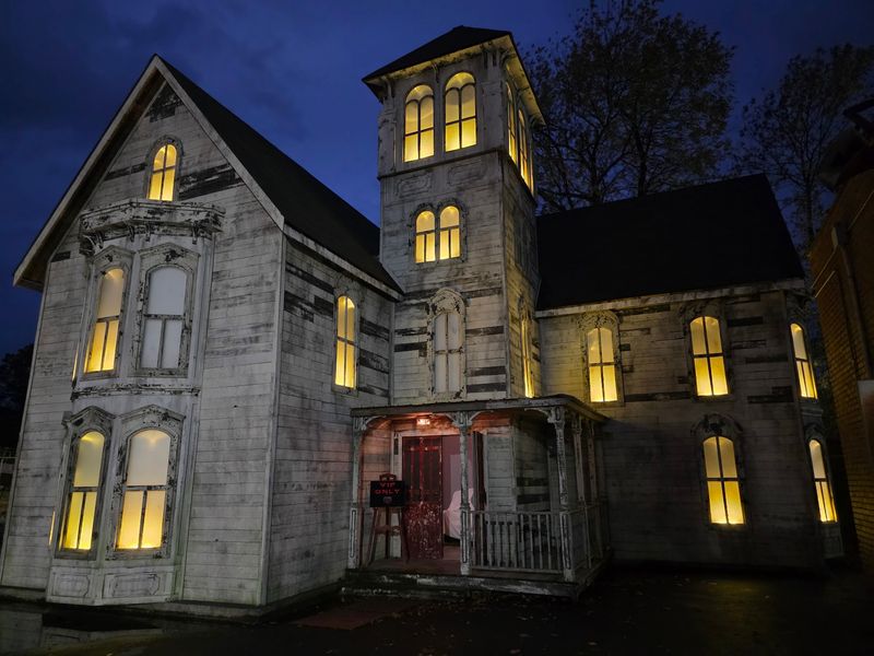 13th Floor Haunted House