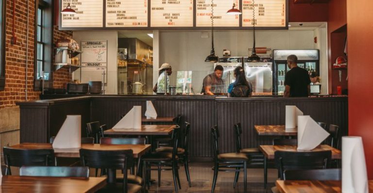 14 Arkansas Restaurants Where The Kitchen Shuts Down Early After The BBQ Runs Out