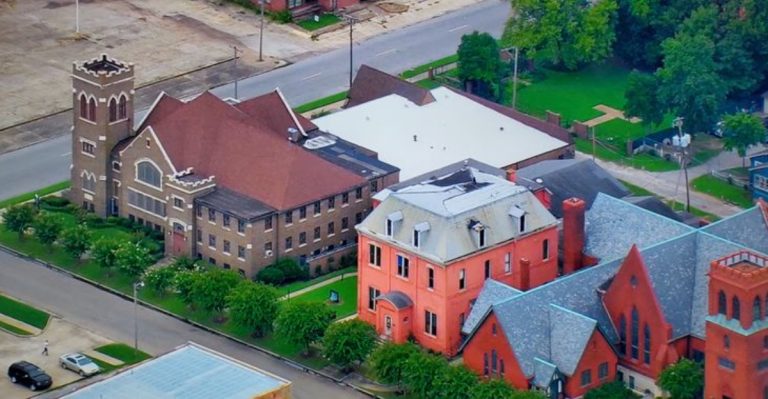 14 Arkansas Small Towns You Won’t Want To Just Pass Through