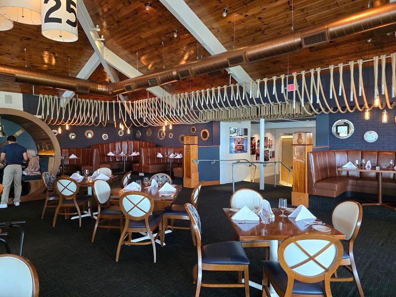Pier Restaurant, Harbor Springs