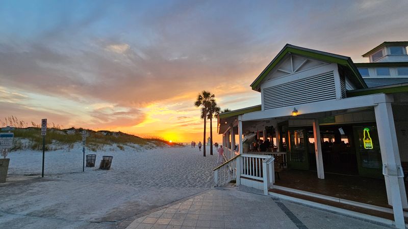 Palm Pavilion Beachside Grill & Bar - Clearwater Beach, Florida