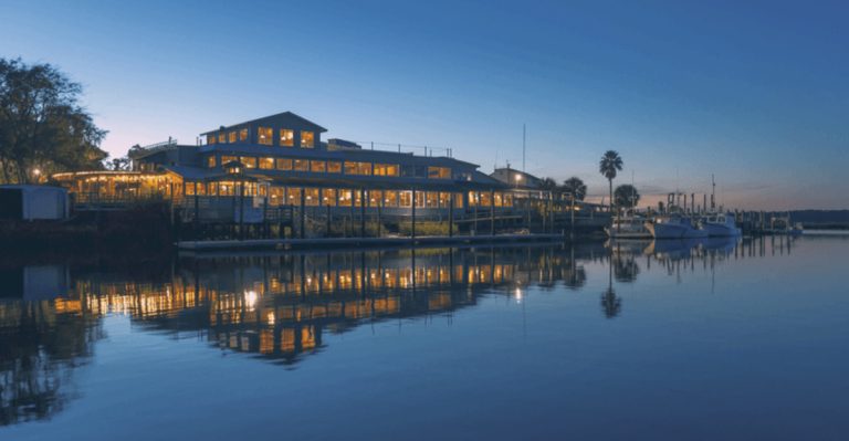 14 Friday Fish Fries In Georgia That Locals Swear Are The Best Weeknight Finish