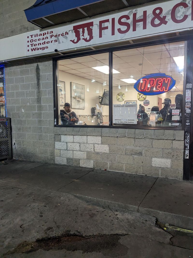 JJ Fish & Chicken — 1192 Pryor Rd SW #C, Atlanta