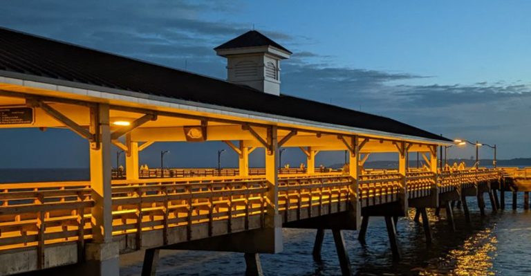 14 Georgia Christmas Towns Where The Holiday Spirit Takes Over Main Street All Season Long