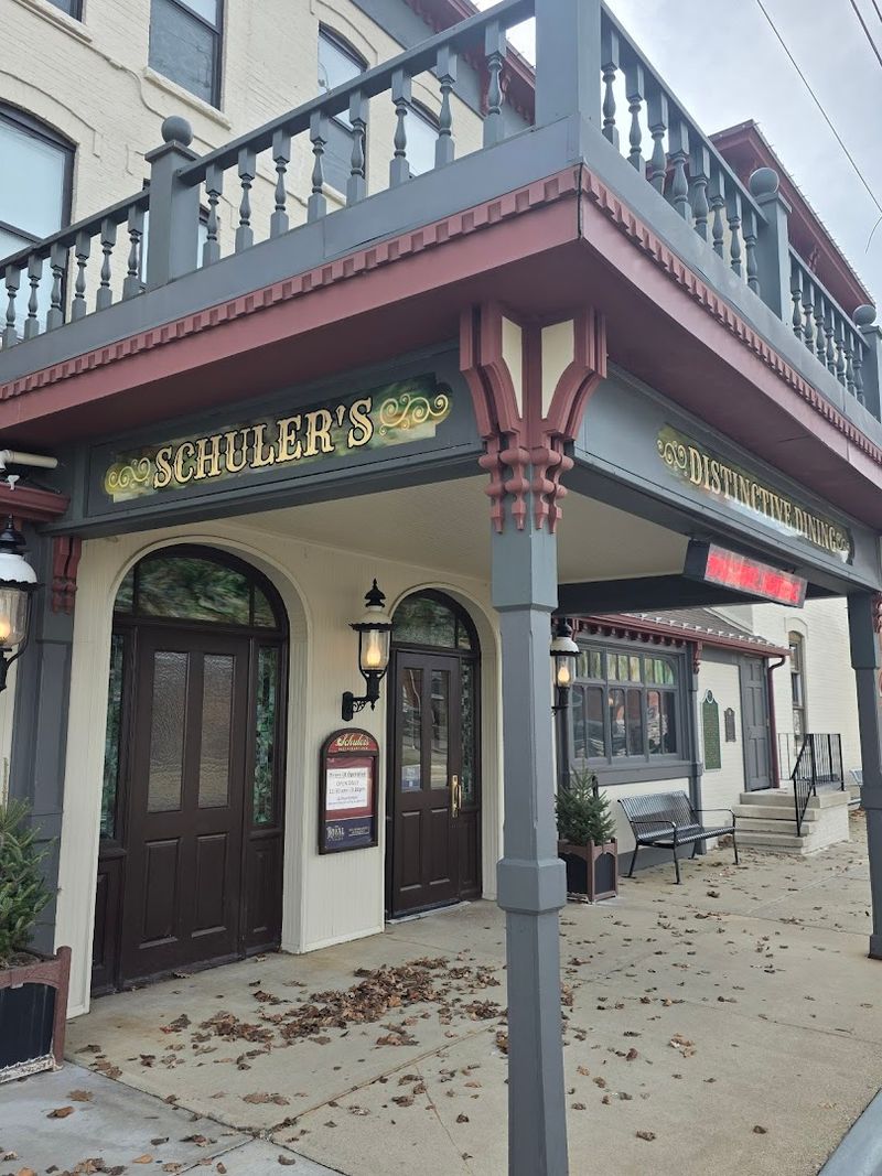 Schuler’s Restaurant & Pub, Marshall