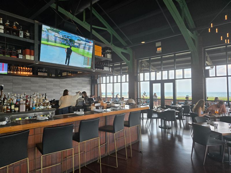 The Lakefront Restaurant At Theater On The Lake