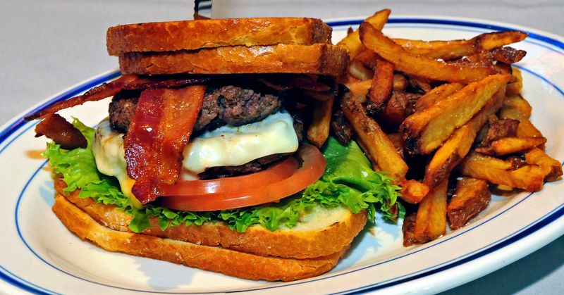 Ultimate PA Cheeseburger