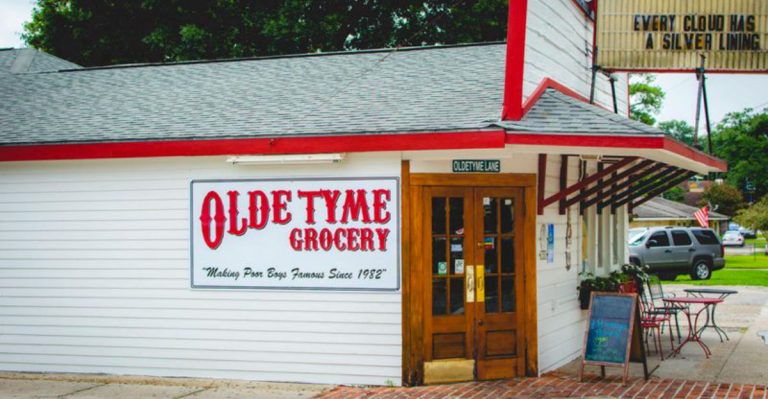 14 Louisiana Restaurants Locals Guard Like Family Recipes