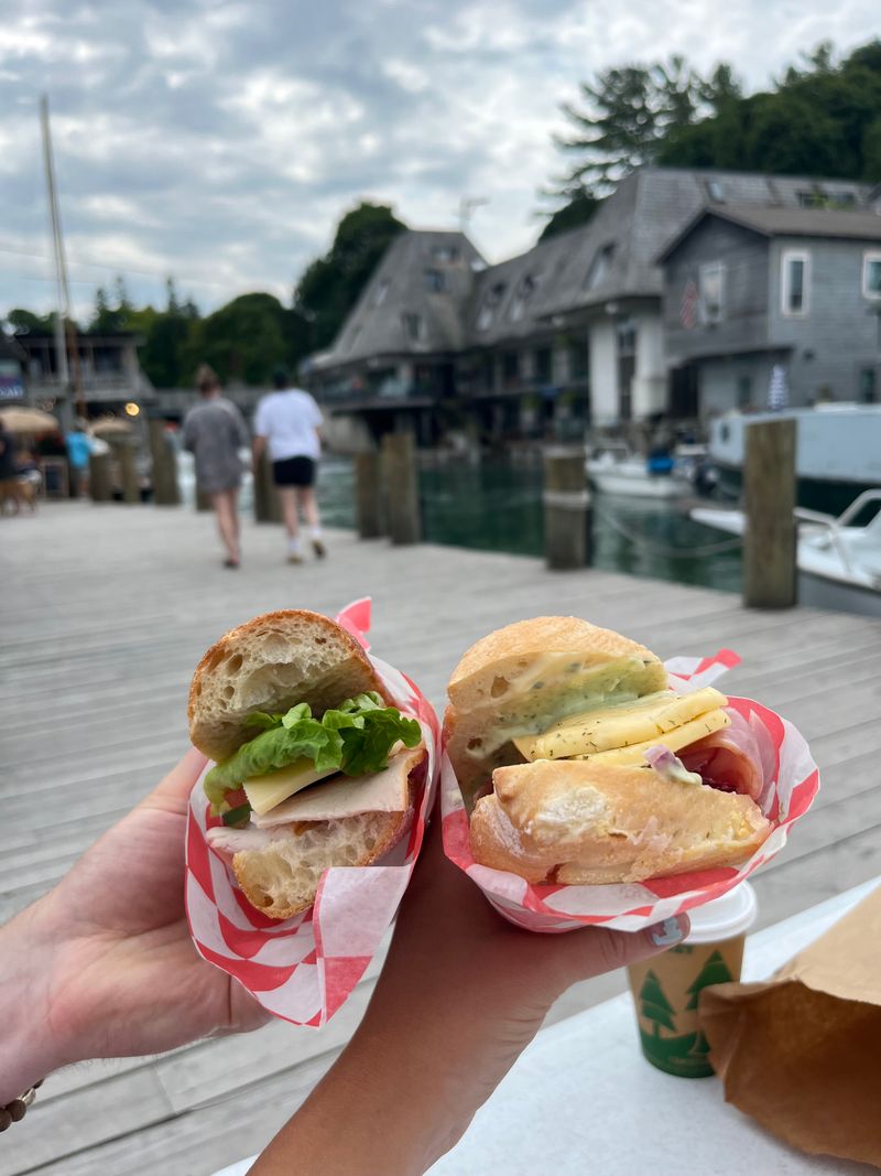 Village Cheese Shanty, Leland