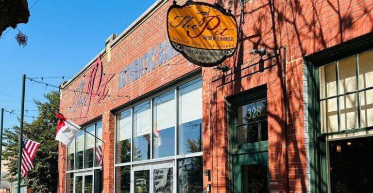 14 North Carolina Restaurants Where Locals Swear By One Signature Plate