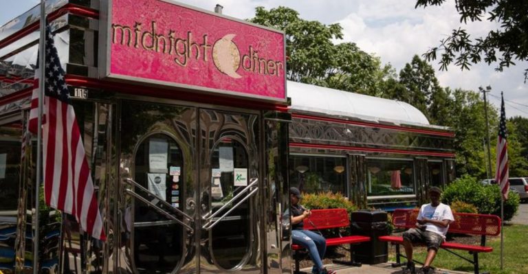 14 North Carolina Spots Serving Up Great Food Around The Clock