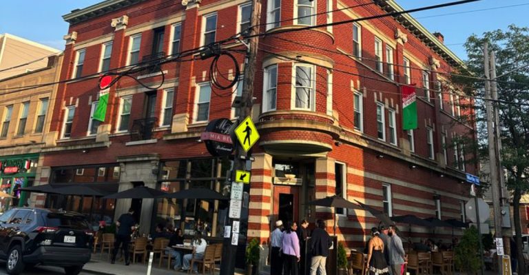 14 Ohio Italian Restaurants Where You Can Walk In But Arriving Early Still Pays Off