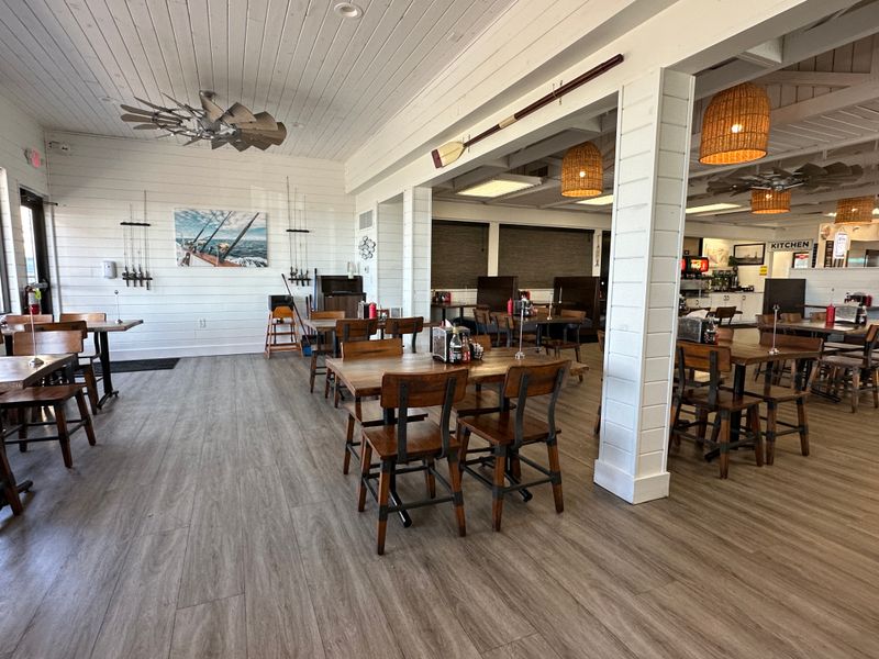 Jolly Roger's Seafood House — Port Clinton