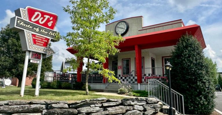 14 Pennsylvania Diners That Take You Back To The Fabulous ’50s