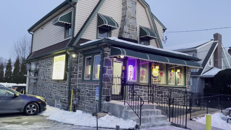 Van Horn's Steaks, Media